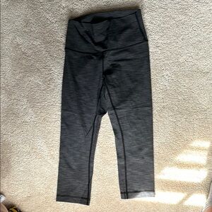 Black High-Rise Capri Leggings with Stretchy Fabric